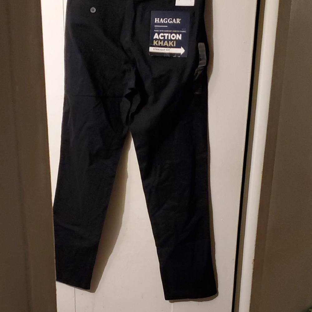 NWT Haggar Men's Straight Fit Black Pants Active Flex Waistband 30W X 30L Khaki